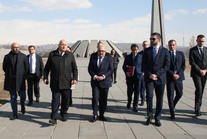 The delegation led by the Minister of Culture of Italy visits Armenian Genocide Memorial